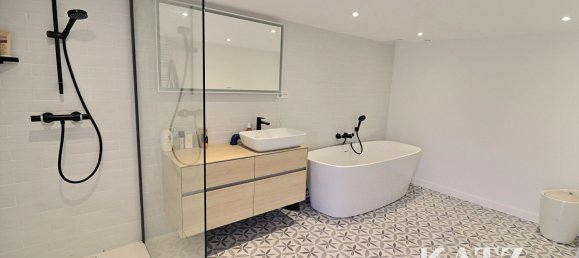 Casa de 6 dormitorios en Vaucresson, France No. 163192 14