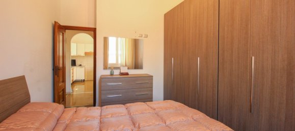 3 rooms Apartment in Genoa, Italy No. 67182 12