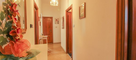 3 rooms Apartment in Genoa, Italy No. 67182 17