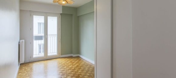 Квартира с 3 спальнями в Пуасси, Франция № 349231 8