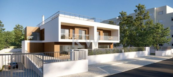 1033m² Land in Oeiras, Portugal No. 135268 3