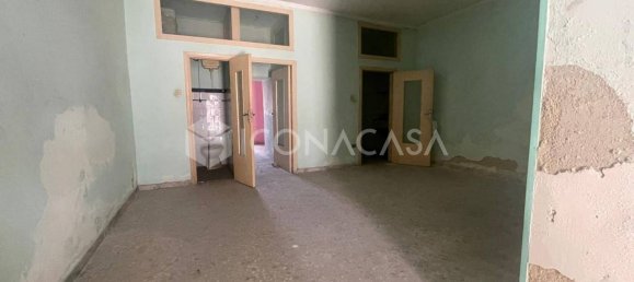 4-salle Appartement à Vico del Gargano, Italy No. 277100 8