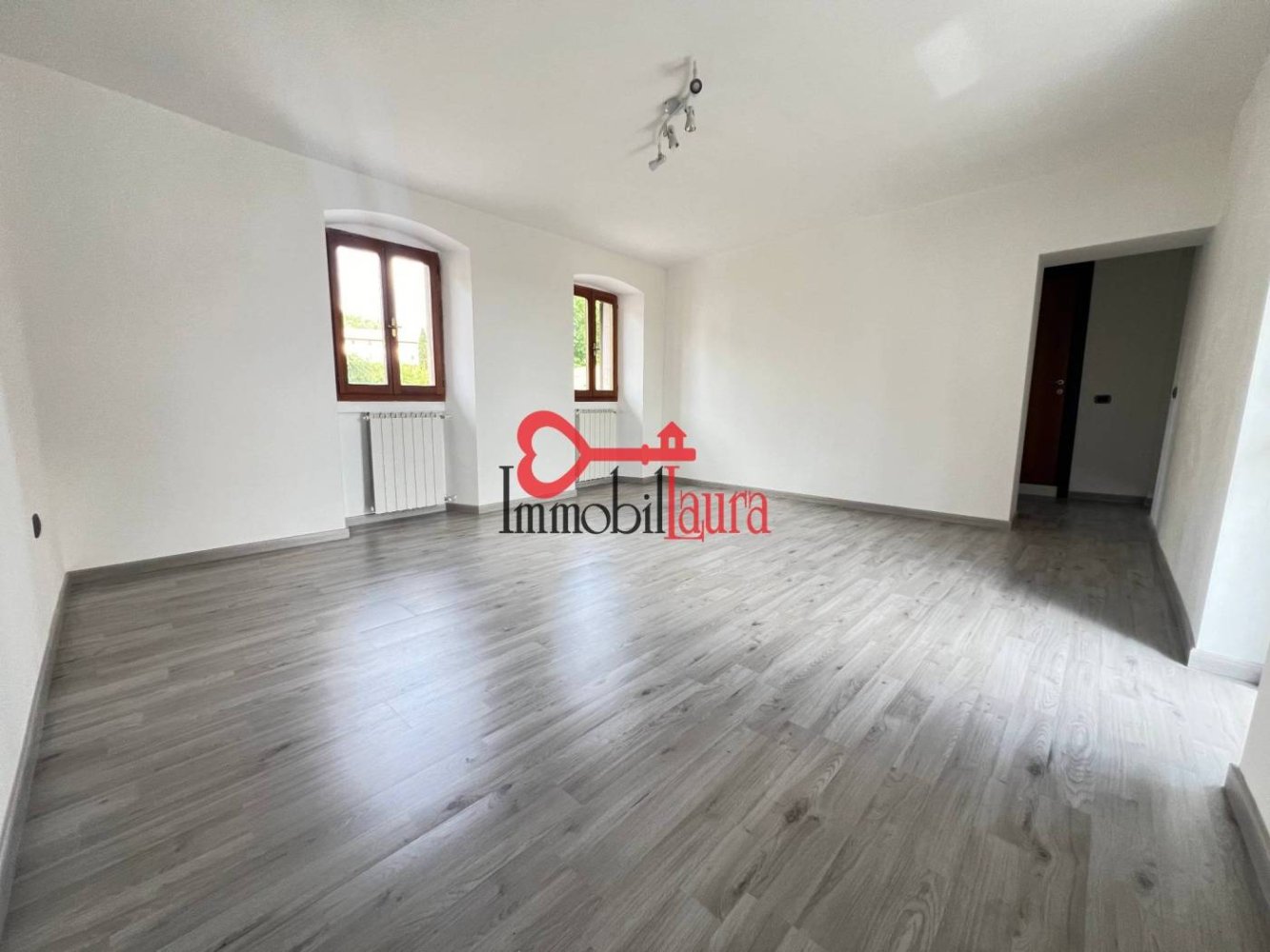 1 Schlafzimmer Wohnung in Saltrio, Italy, Nr. 90794