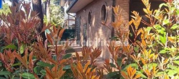 4 bedrooms Villa in Cervia, Italy No. 101782 2