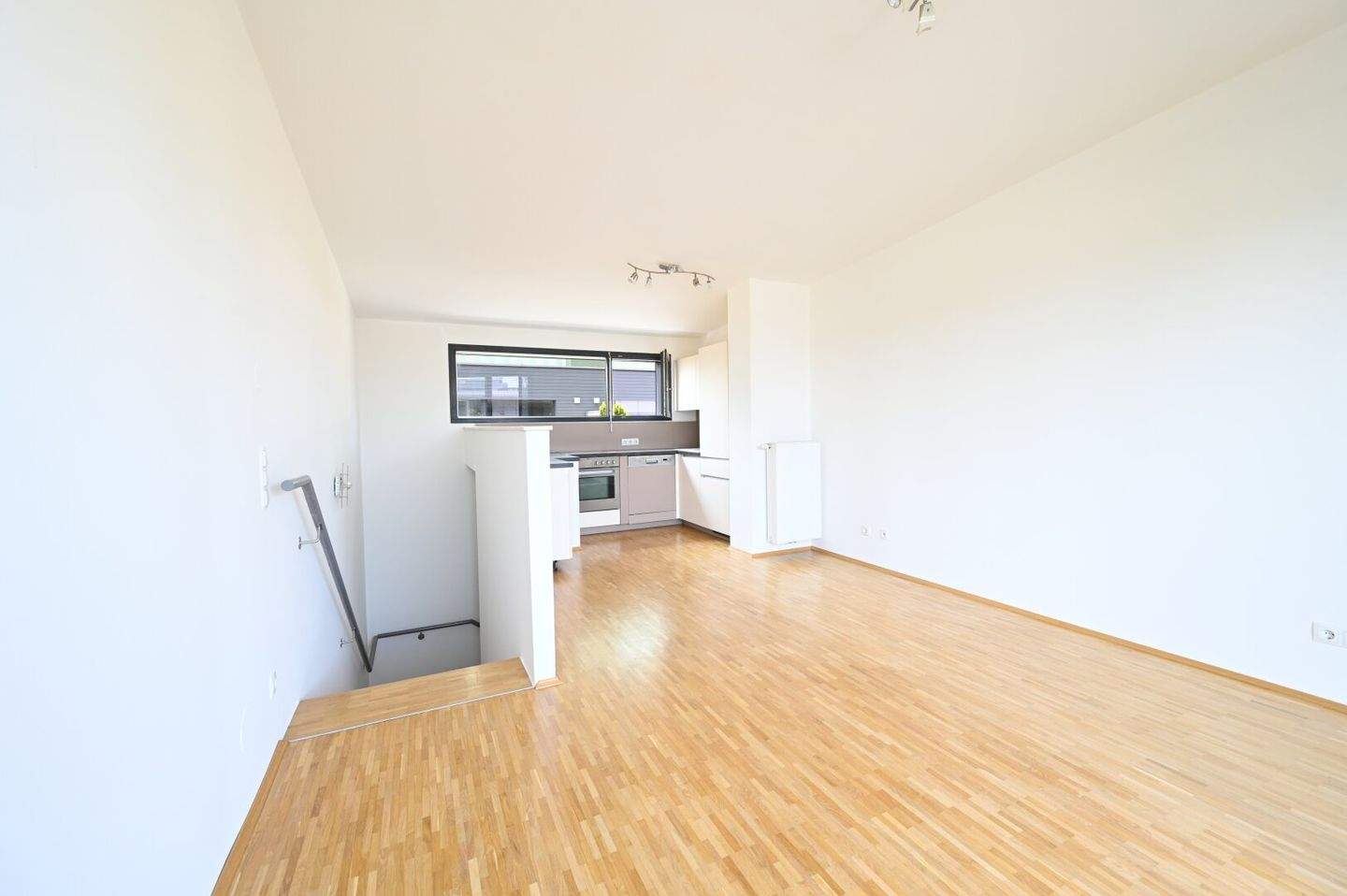 Dúplex de 2 habitaciónes en Eggenberg, Austria No. 221239