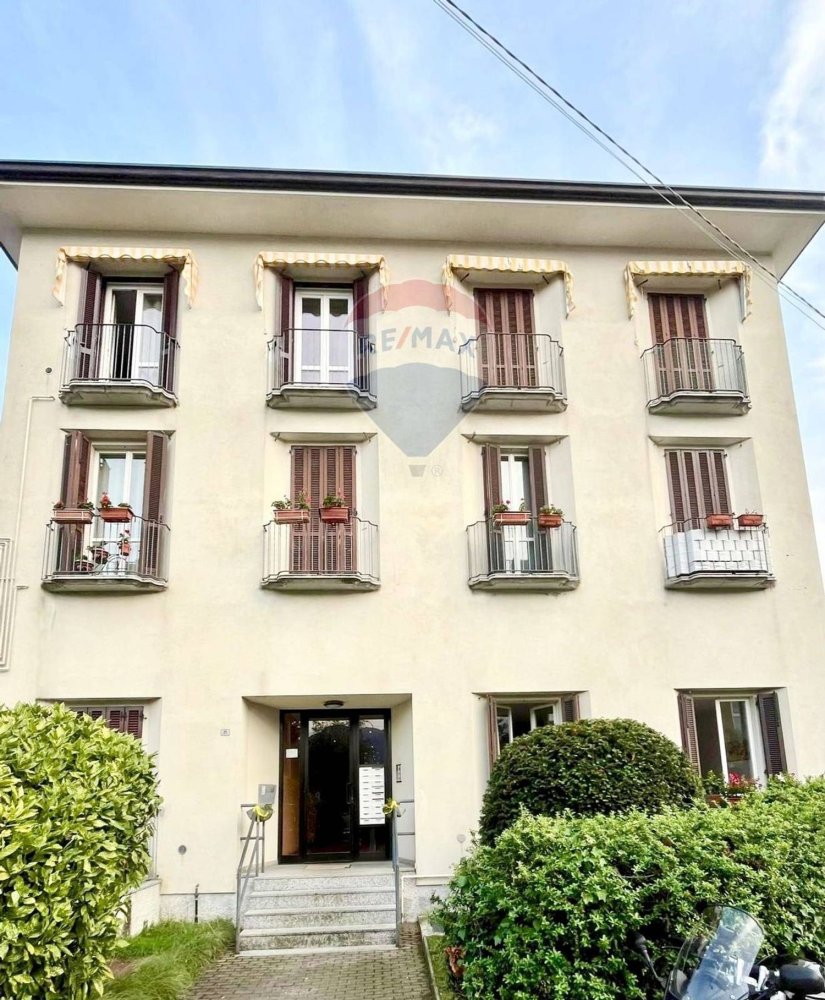 3 bedrooms Penthouse in Germignaga, Italy No. 363549