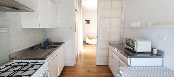 4-salle Appartement à Montemarciano, Italy No. 308169 5