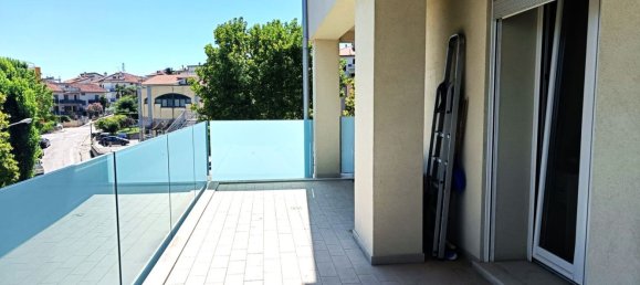 4-salle Appartement à Montemarciano, Italy No. 308169 10