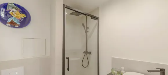 2 Schlafzimmer Doppelhaus in Paris, France, Nr. 116302 7