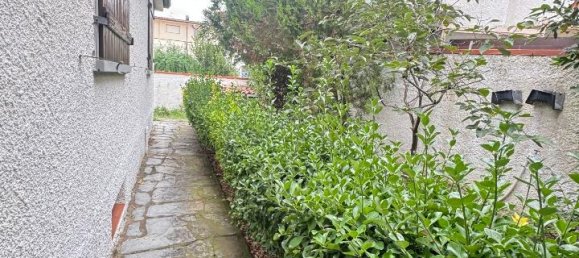 Villa de 9 habitaciónes en Viareggio, Italy No. 68670 25