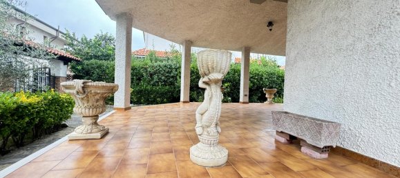 Villa de 9 habitaciónes en Viareggio, Italy No. 68670 30