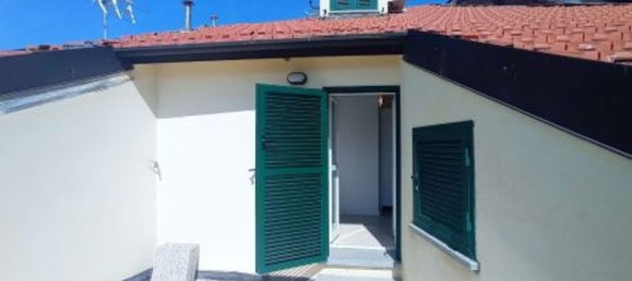 Дом с 5 спальнями в Споторно, Италия № 114064 11