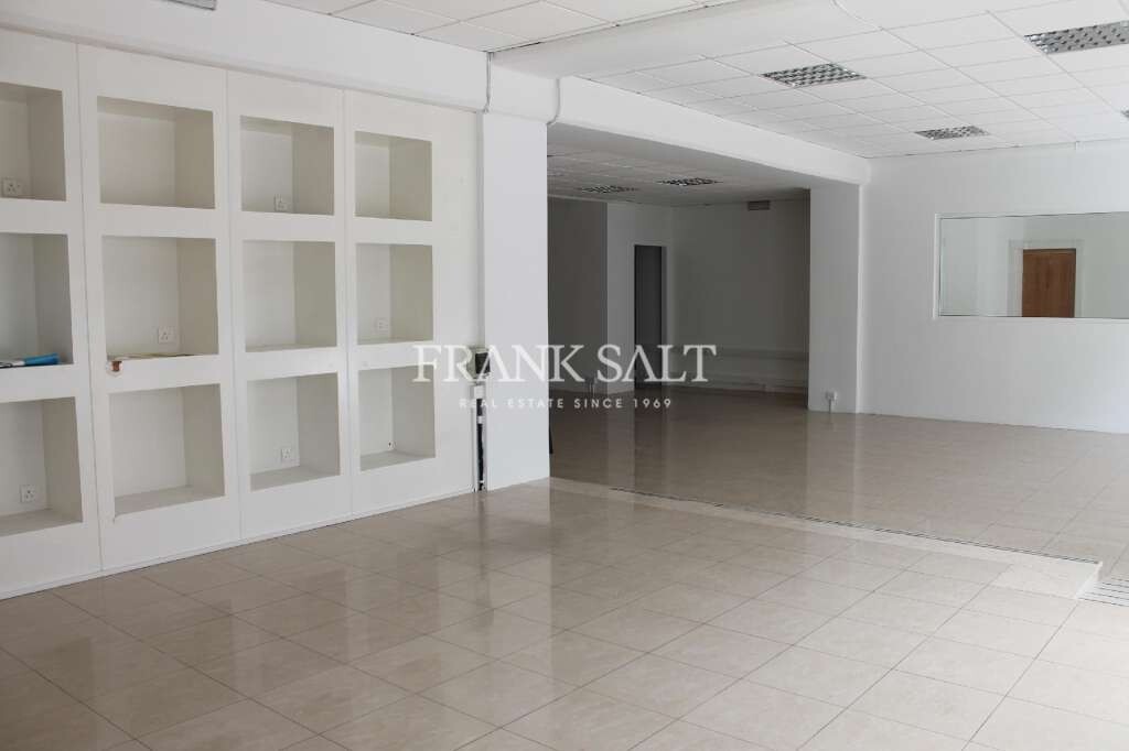  مكتب في Sliema, Malta 450متر مربع رقم 12945