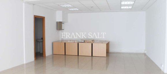  مكتب في Sliema, Malta 450متر مربع رقم 12945 3