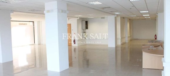  مكتب في Sliema, Malta 450متر مربع رقم 12945 5