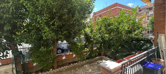 2 Schlafzimmer Wohnung in Ciampino, Italy, Nr. 333601 5