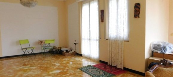 5 rooms Apartment in Savona, Italy No. 94905 12