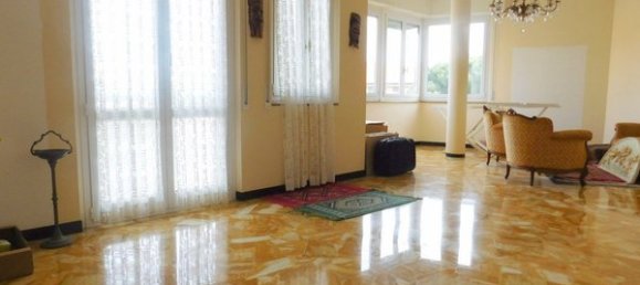 5 rooms Apartment in Savona, Italy No. 94905 16