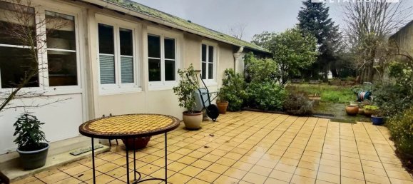 Дом с 3 спальнями в Блуа, Франция № 62373 9