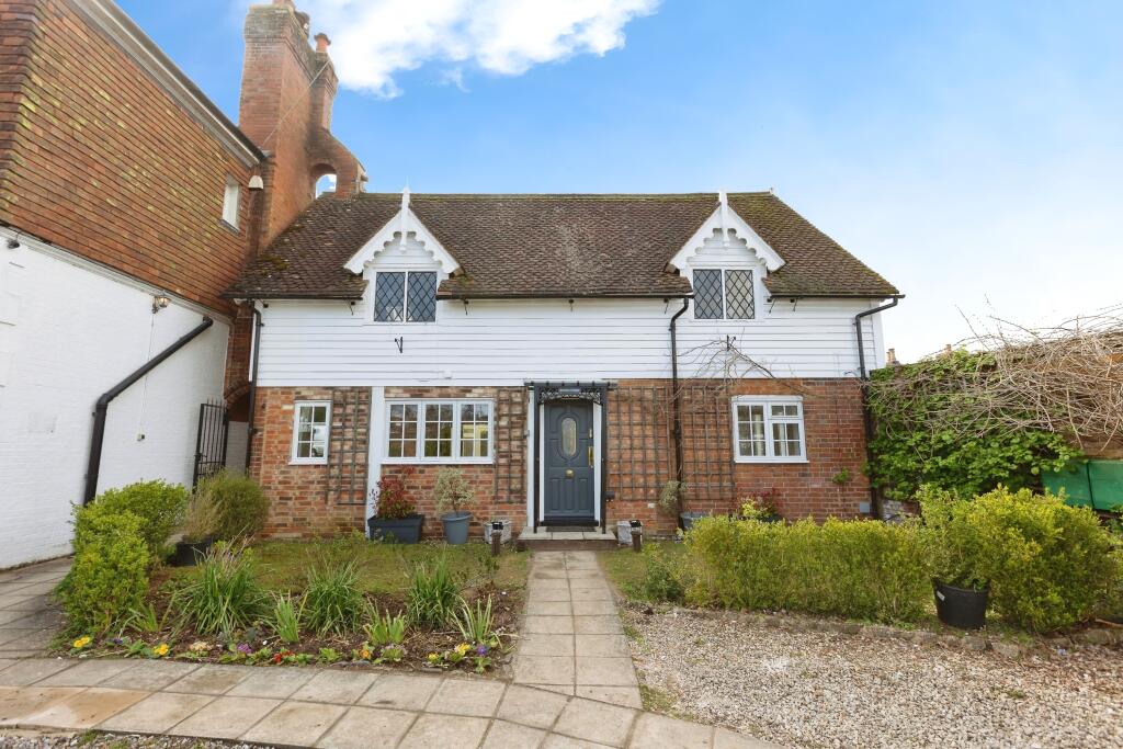 4 bedrooms House in Sevenoaks, United Kingdom No. 10393