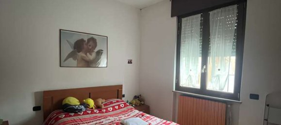 3 rooms Apartment in Nova Milanese, Italy No. 8239 4