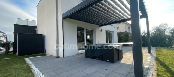 3 bedrooms Villa in Saint-Louis, France No. 39861 2