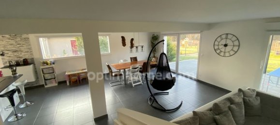 3 bedrooms Villa in Saint-Louis, France No. 39861 9