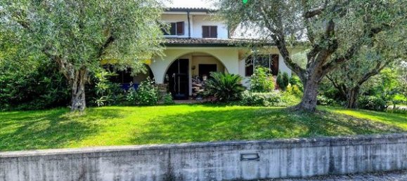 9 rooms Villa in Sirmione, Italy No. 129617 7