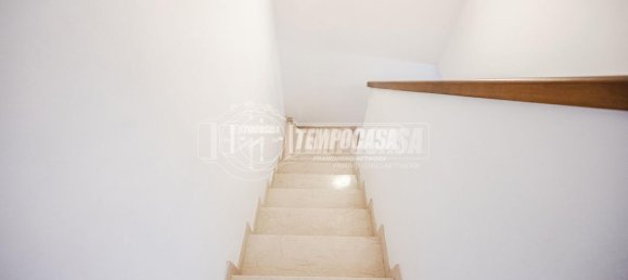 Casa de 4 divisões em San Pietro in Casale, Italy N.º 14626 20