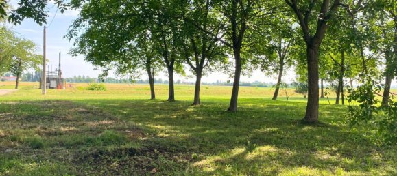 1630m² Commercial property in Campegine, Italy No. 258075 4