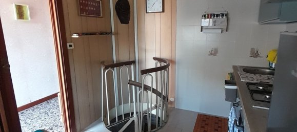 6 bedrooms House in Cento, Italy No. 374875 12