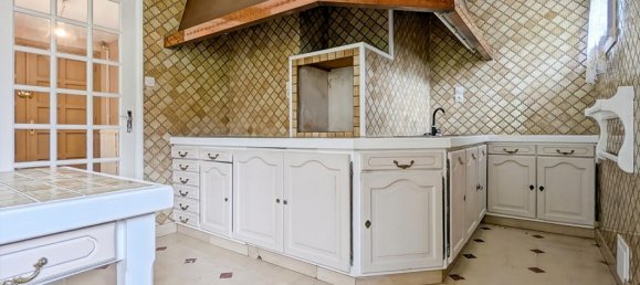 Casa de 5 dormitorios en La Boisse, France No. 195453 12