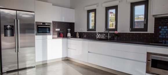 5 bedrooms Villa in Lasithi, Greece No. 171 12