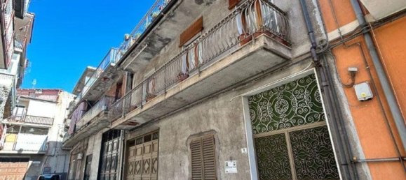 Casa de 5 habitaciónes en Paternò, Italy No. 259704 3