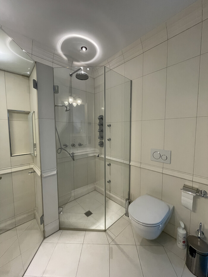 Таунхаус с 7 комнатами в Альтах, Австрия № 213567