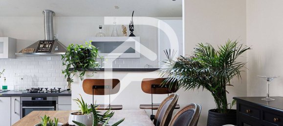 3 bedrooms House in Colombes, France No. 142015 4