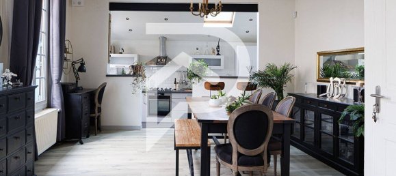 3 bedrooms House in Colombes, France No. 142015 2