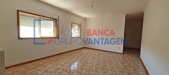 2 bedrooms Apartment in Oliveira de Azemeis, Portugal No. 274598 2