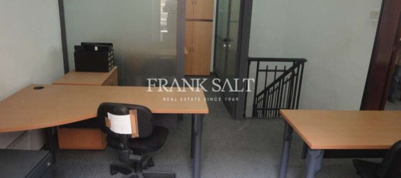 92m² Office in Valletta, Malta No. 12863 2