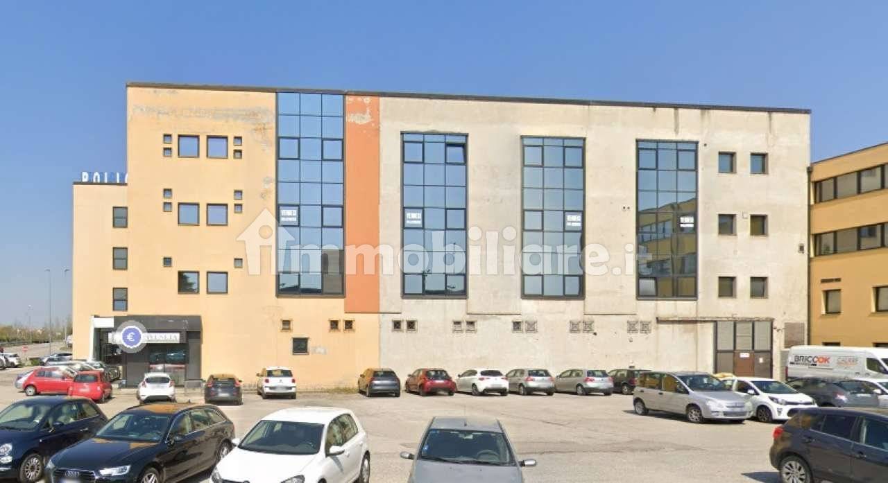 1 room Office in Rovigo, Italy No. 67510