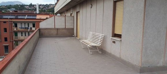 Квартира с 4 комнатами в Терамо, Италия № 154130 14