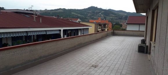 Квартира с 4 комнатами в Терамо, Италия № 154130 13