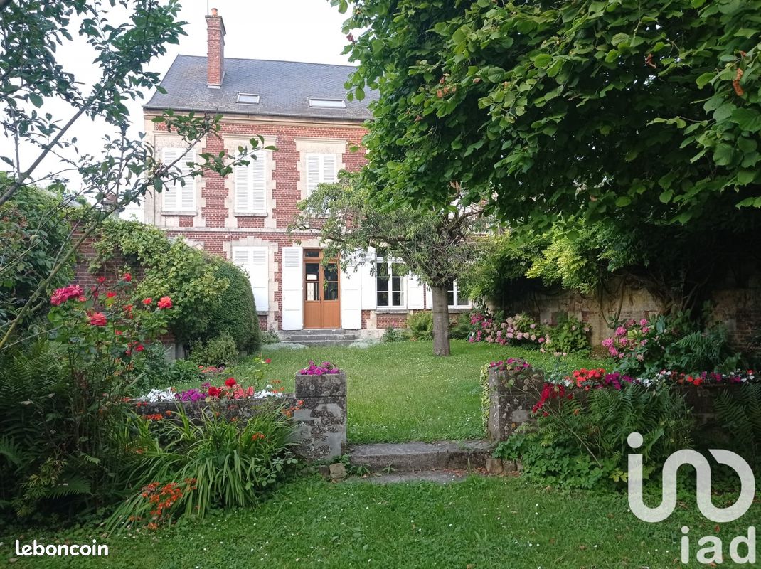 7 bedrooms House in Noyon, France No. 222669