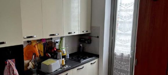 4 rooms Apartment in Chieri, Italy No. 49378 6