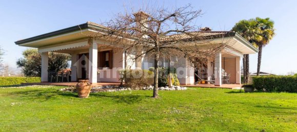 3 Schlafzimmer Villa in Pordenone, Italy, Nr. 10428 40