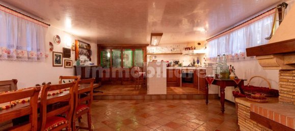 3 Schlafzimmer Villa in Pordenone, Italy, Nr. 10428 35