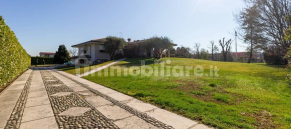 3 Schlafzimmer Villa in Pordenone, Italy, Nr. 10428 50