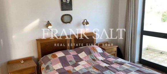 Ático de 2 dormitorios en Saint Julian's, Malta No. 9744 4