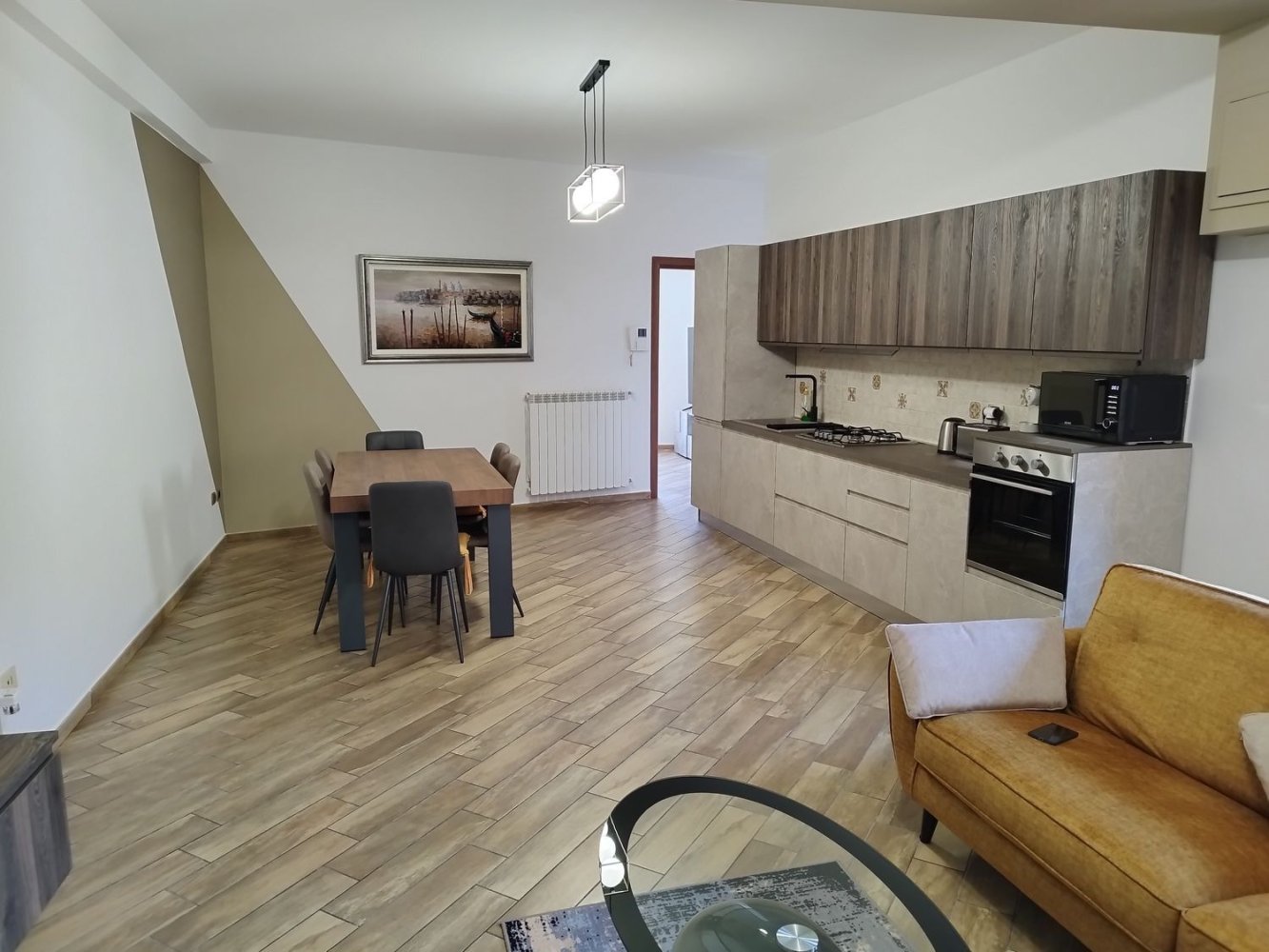 Apartamento de 3 habitaciónes en Viterbo, Italy No. 297088