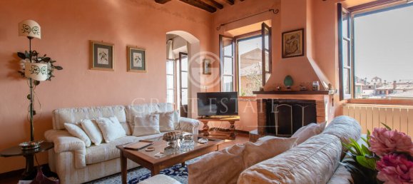 2 bedrooms Penthouse in Chiusi, Italy No. 109871 4